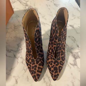 Jessica Simpson cheetah heels